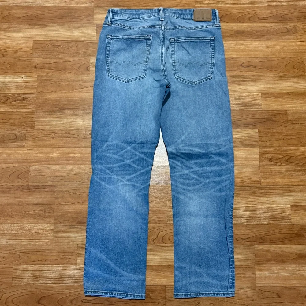 American Eagle Outfitters Men's Airflex Relaxed Straight Jeans 33x32 Flaw - Picture 8 of 12